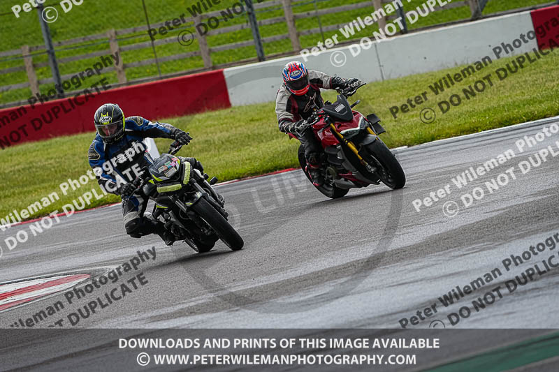 donington no limits trackday;donington park photographs;donington trackday photographs;estoril;event digital images;motorbikes;no limits;no limits trackdays;peter wileman photography;portugal;trackday;trackday digital images;trackday photos